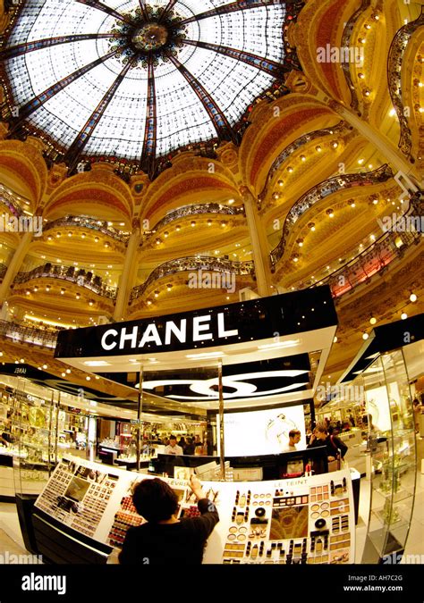 galerie lafayette chanel